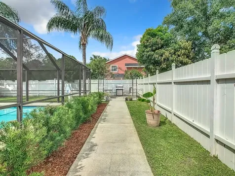 118 Hidden Springs Circle Kissimmee FL 34743