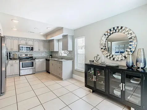 118 Hidden Springs Circle Kissimmee FL 34743