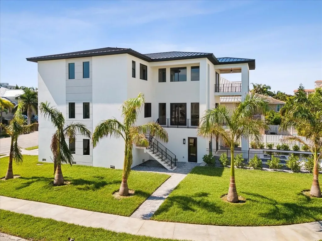 116 Wimbledon Court Redington Shores FL 33708
