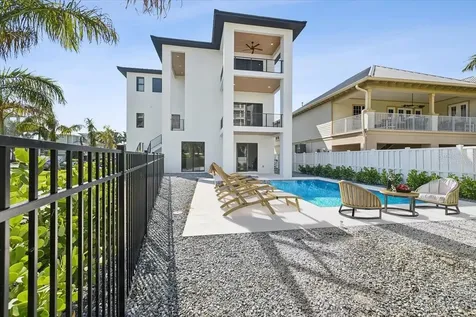 116 Wimbledon Court Redington Shores FL 33708