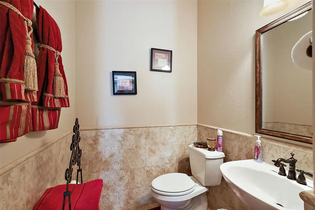 212 Crestrun Loop Leesburg FL 34748
