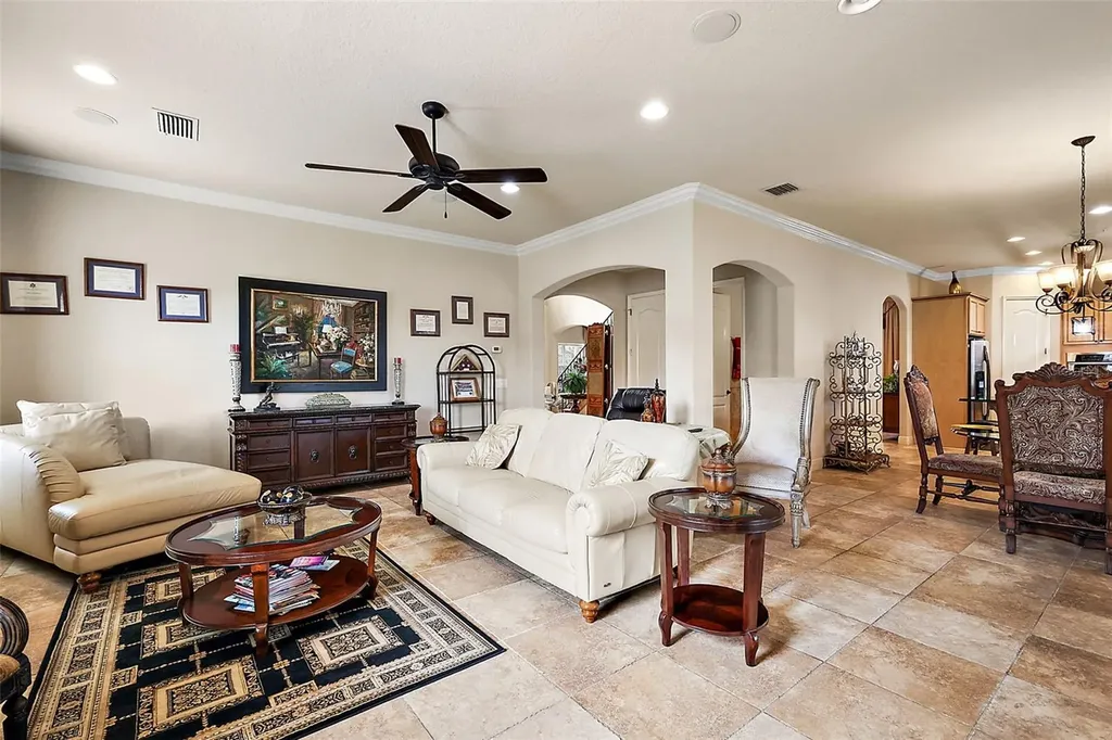 212 Crestrun Loop Leesburg FL 34748