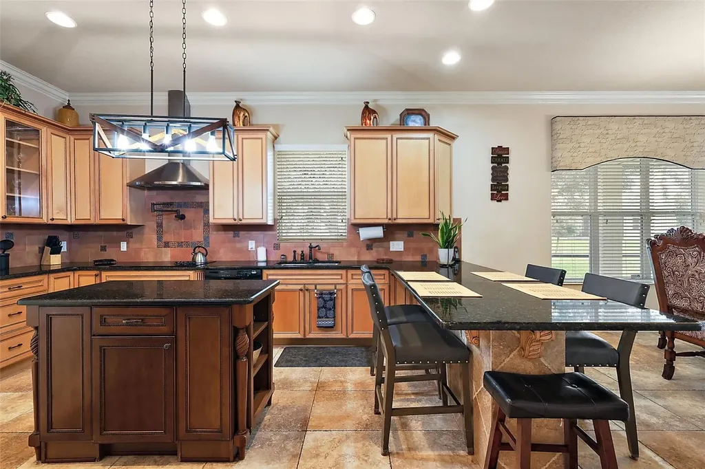 212 Crestrun Loop Leesburg FL 34748