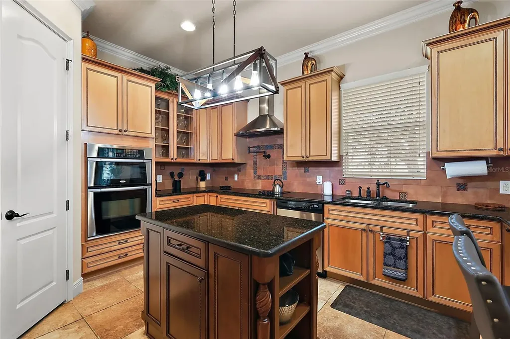 212 Crestrun Loop Leesburg FL 34748