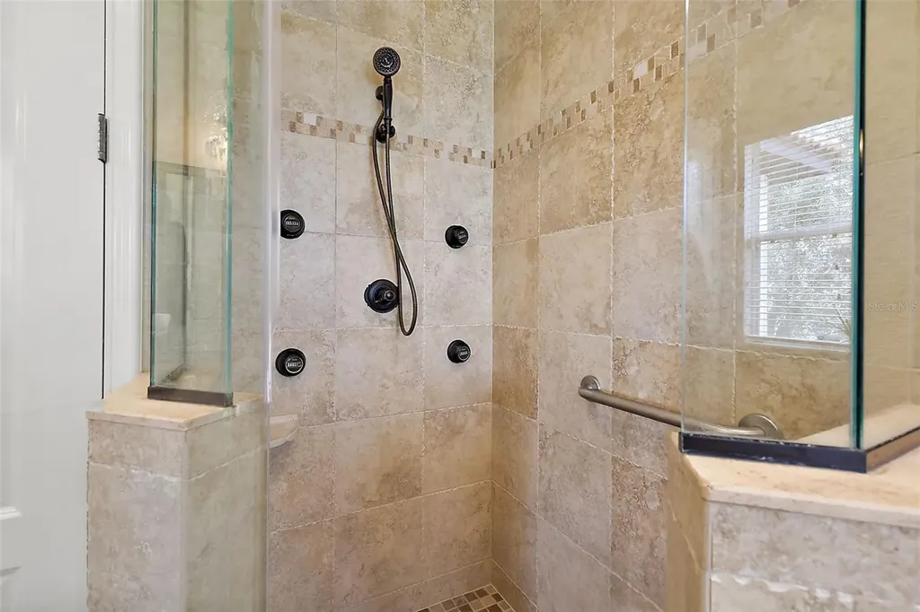 212 Crestrun Loop Leesburg FL 34748