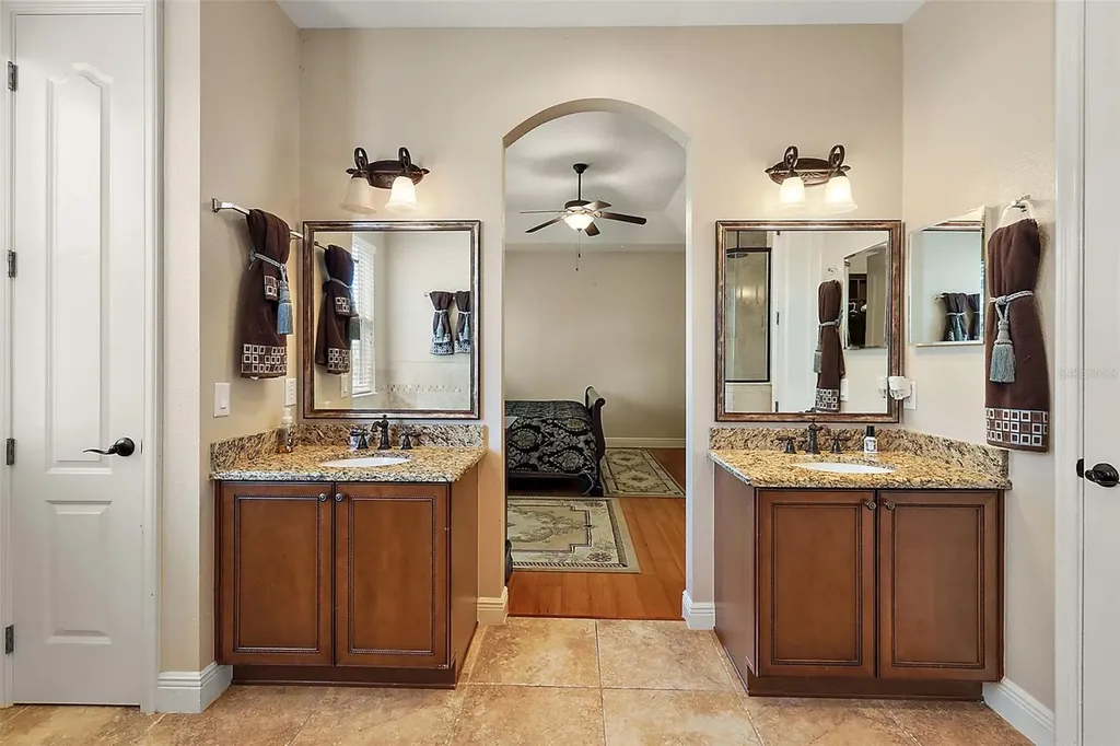 212 Crestrun Loop Leesburg FL 34748