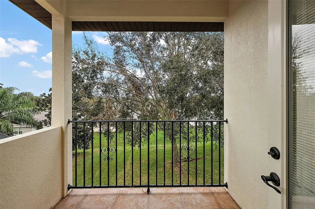 212 Crestrun Loop Leesburg FL 34748