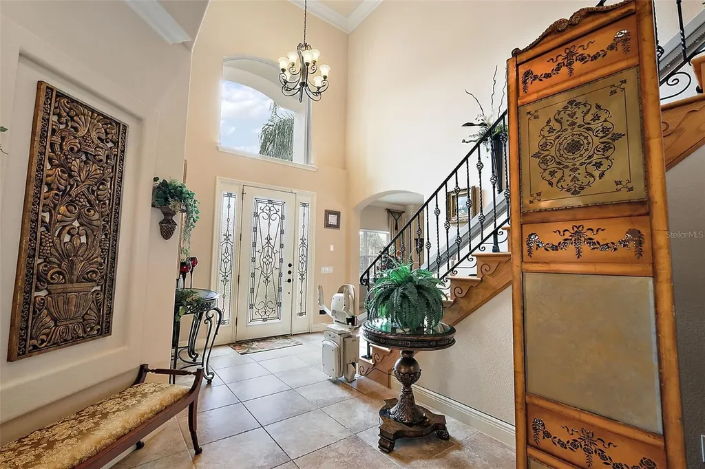 212 Crestrun Loop Leesburg FL 34748