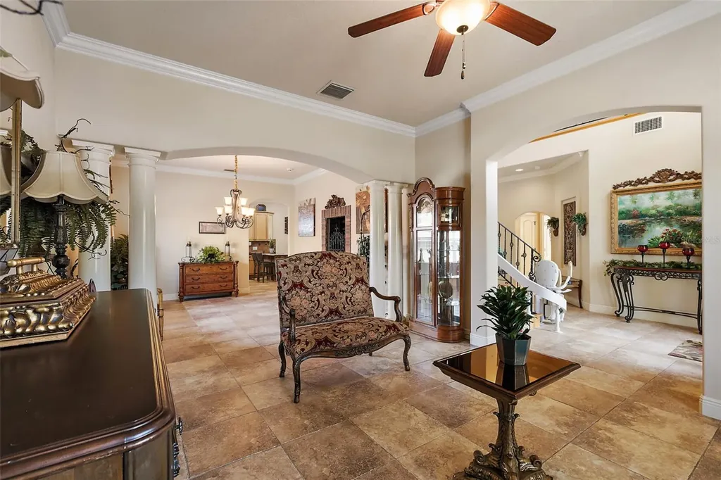 212 Crestrun Loop Leesburg FL 34748