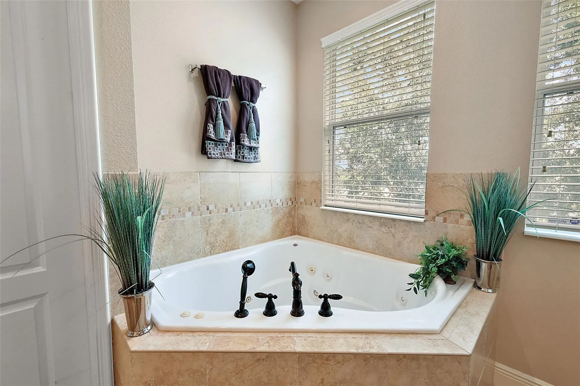 212 Crestrun Loop Leesburg FL 34748