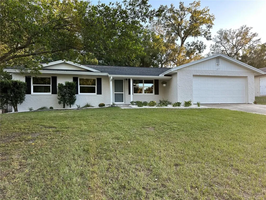 813 Forest Park Drive Deland FL 32720