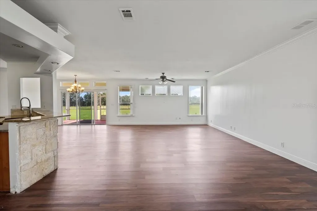 396 N Us Highway 41 Dunnellon FL 34432