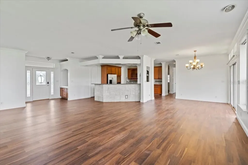 396 N Us Highway 41 Dunnellon FL 34432