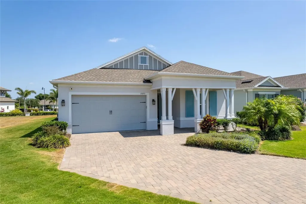 7975 Sabal Point Loop Kissimmee FL 34747