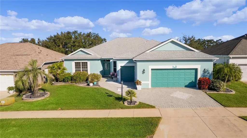 25304 Forest Oak Court Leesburg FL 34748