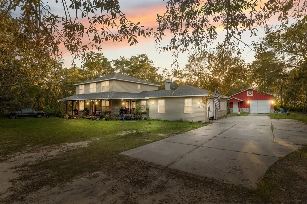16129 Magnolia Warbler Road Weeki Wachee FL 34614