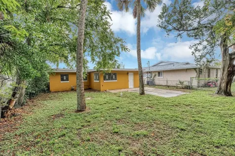 414 Model Street Daytona Beach FL 32114