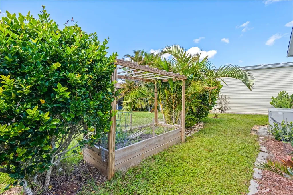 2100 Kings Highway Port Charlotte FL 33980