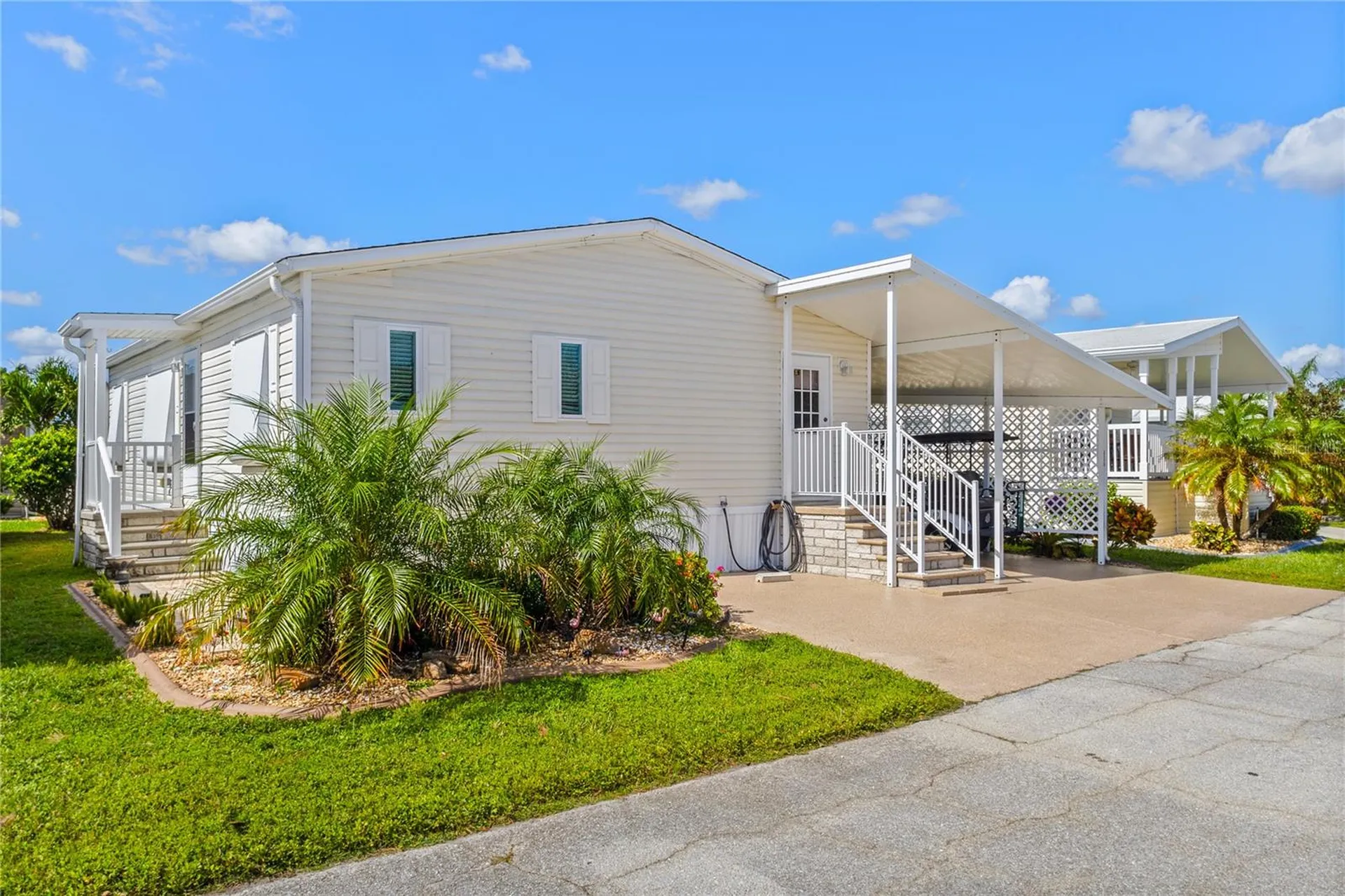 2100 Kings Highway Port Charlotte FL 33980
