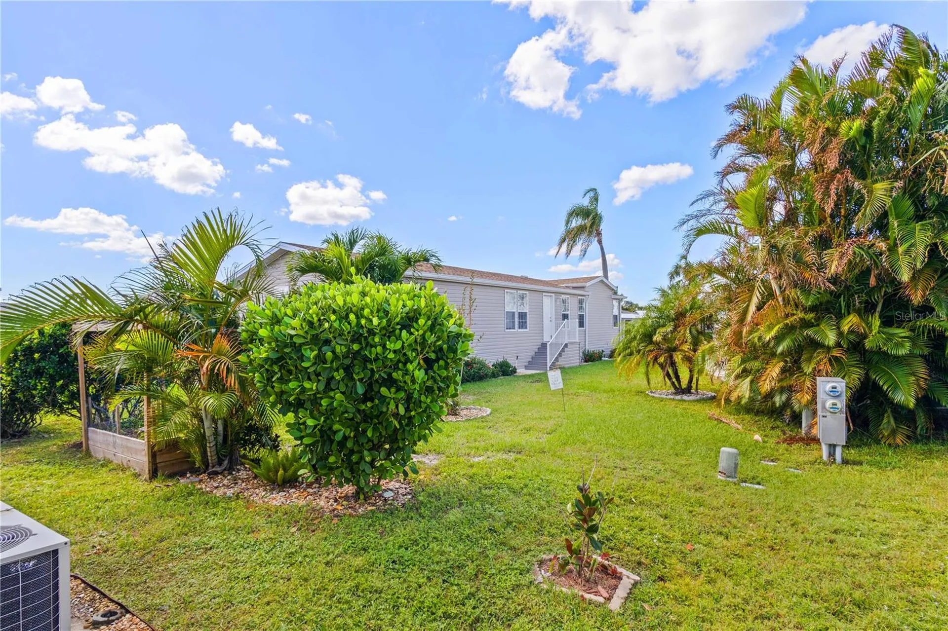 2100 Kings Highway Port Charlotte FL 33980