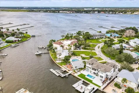 93 Dolphin Drive St Augustine FL 32080