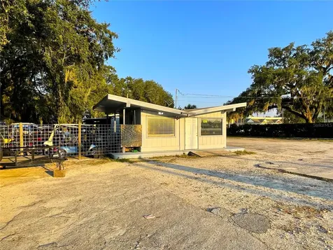 830 S Main Street Wildwood FL 34785
