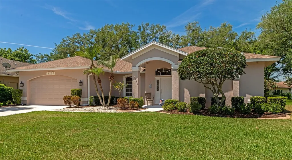 6227 Aventura Drive Sarasota FL 34241