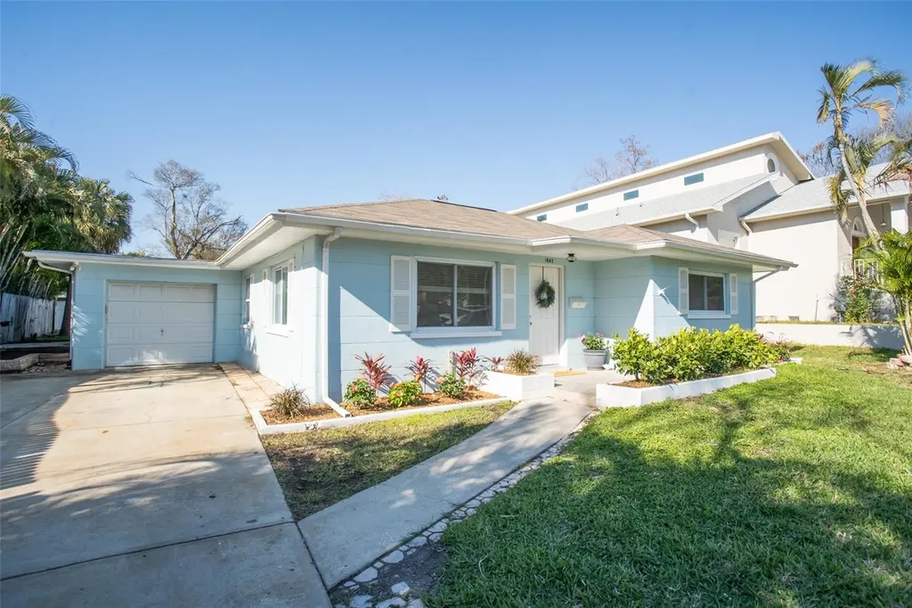 1843 Oregon Avenue NE St Petersburg FL 33703