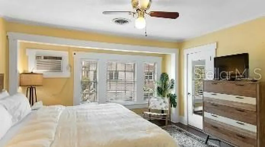532 Beach Drive NE St Petersburg FL 33701