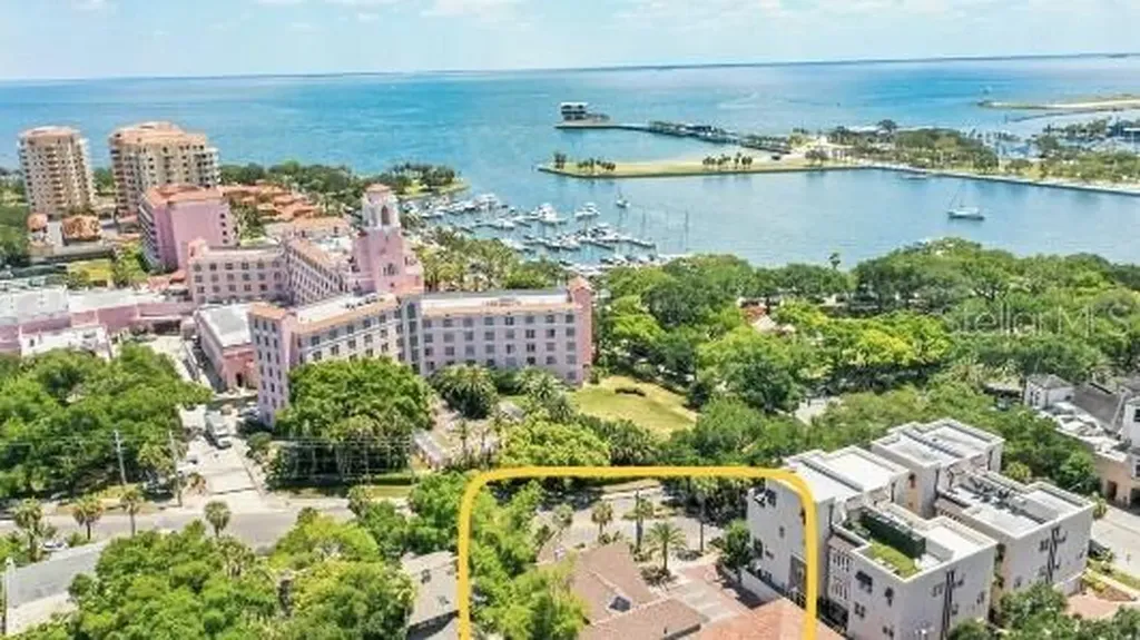 532 Beach Drive NE St Petersburg FL 33701