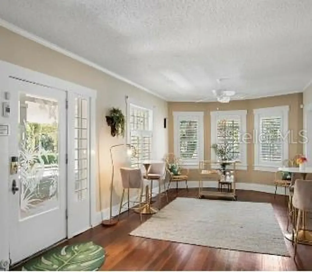 532 Beach Drive NE St Petersburg FL 33701