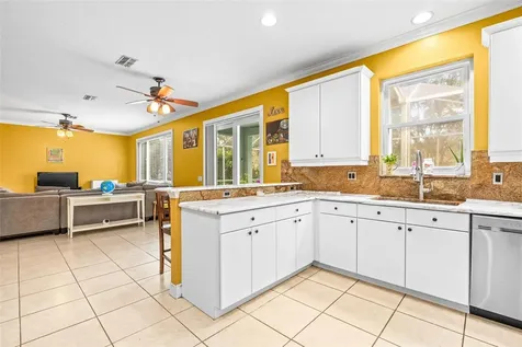 16206 Nottingham Park Way Tampa FL 33647