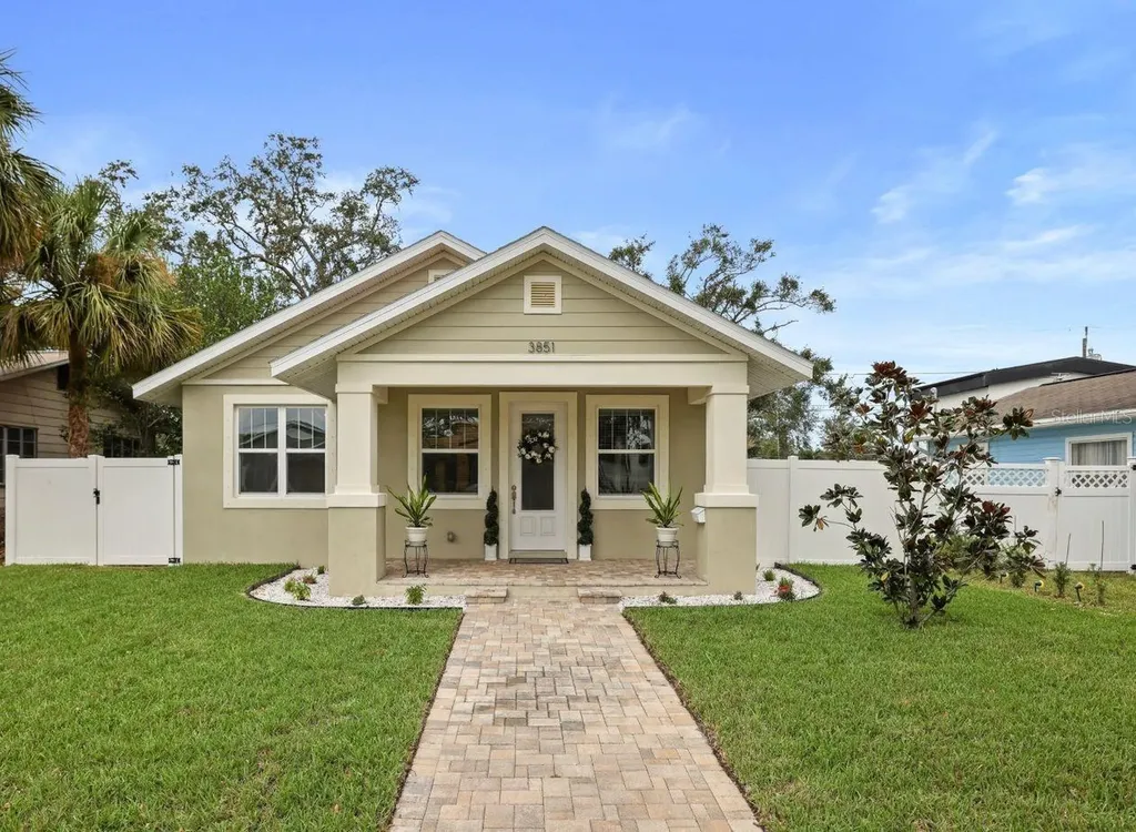 3851 2nd Avenue N St Petersburg FL 33713