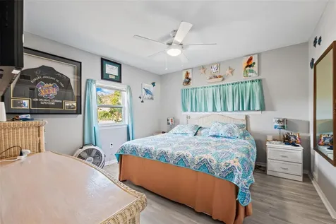 11000 54th Avenue N St Petersburg FL 33708