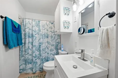 11000 54th Avenue N St Petersburg FL 33708