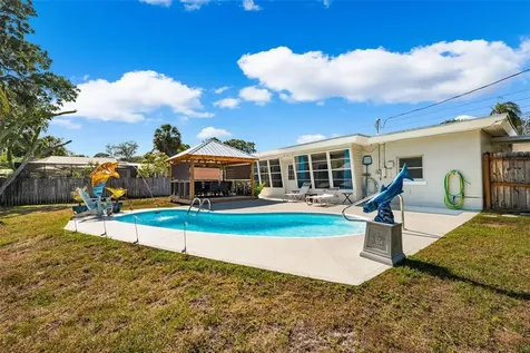11000 54th Avenue N St Petersburg FL 33708