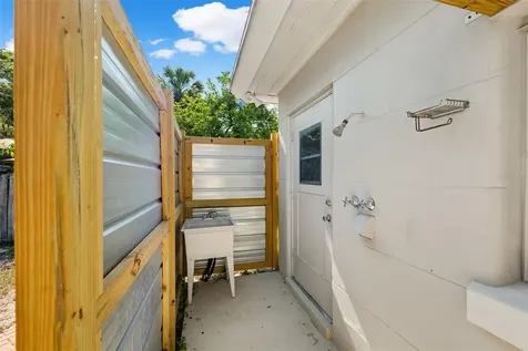 11000 54th Avenue N St Petersburg FL 33708