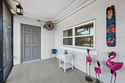 11000 54th Avenue N St Petersburg FL 33708