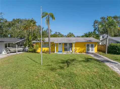 141 43rd Avenue NE St Petersburg FL 33703