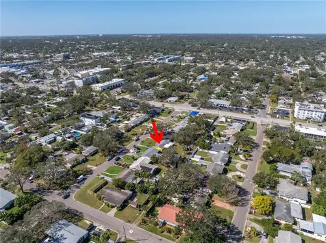 141 43rd Avenue NE St Petersburg FL 33703