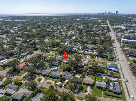 141 43rd Avenue NE St Petersburg FL 33703