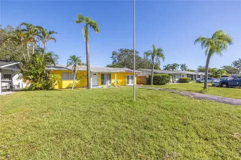 141 43rd Avenue NE St Petersburg FL 33703
