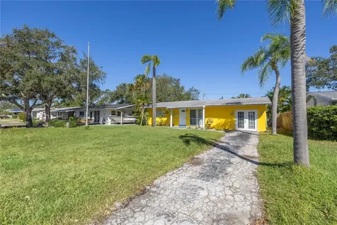 141 43rd Avenue NE St Petersburg FL 33703