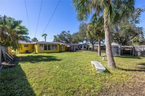 141 43rd Avenue NE St Petersburg FL 33703