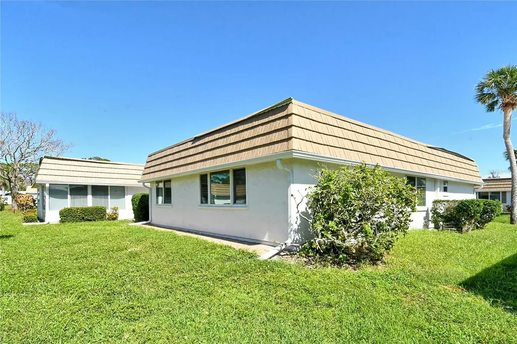 2607 Riverbluff Parkway Sarasota FL 34231