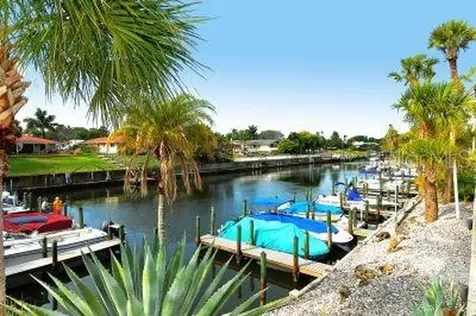2607 Riverbluff Parkway Sarasota FL 34231