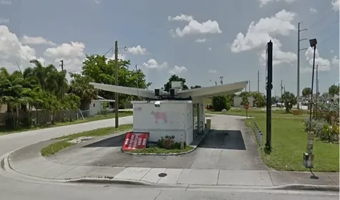 4420 NE 1st Terrace Oakland Park FL 33334