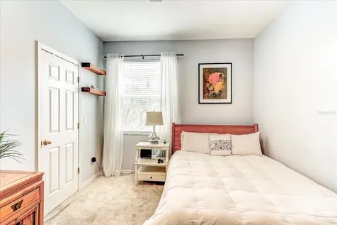 2458 Ridgemoor Drive Orlando FL 32828
