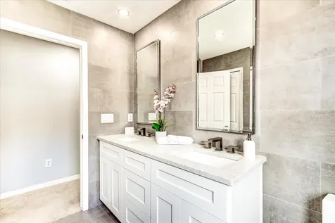 2458 Ridgemoor Drive Orlando FL 32828