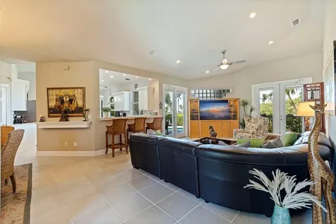 4399 49th Avenue S St Petersburg FL 33711